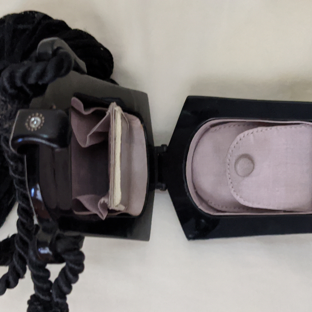 Antique 1920s French Vanity Bag Compact with Lipstick 💄 Tassel - Picture 10 of 10